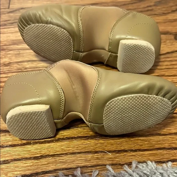 Girls dance shoes size 13c - Picture 4 of 4
